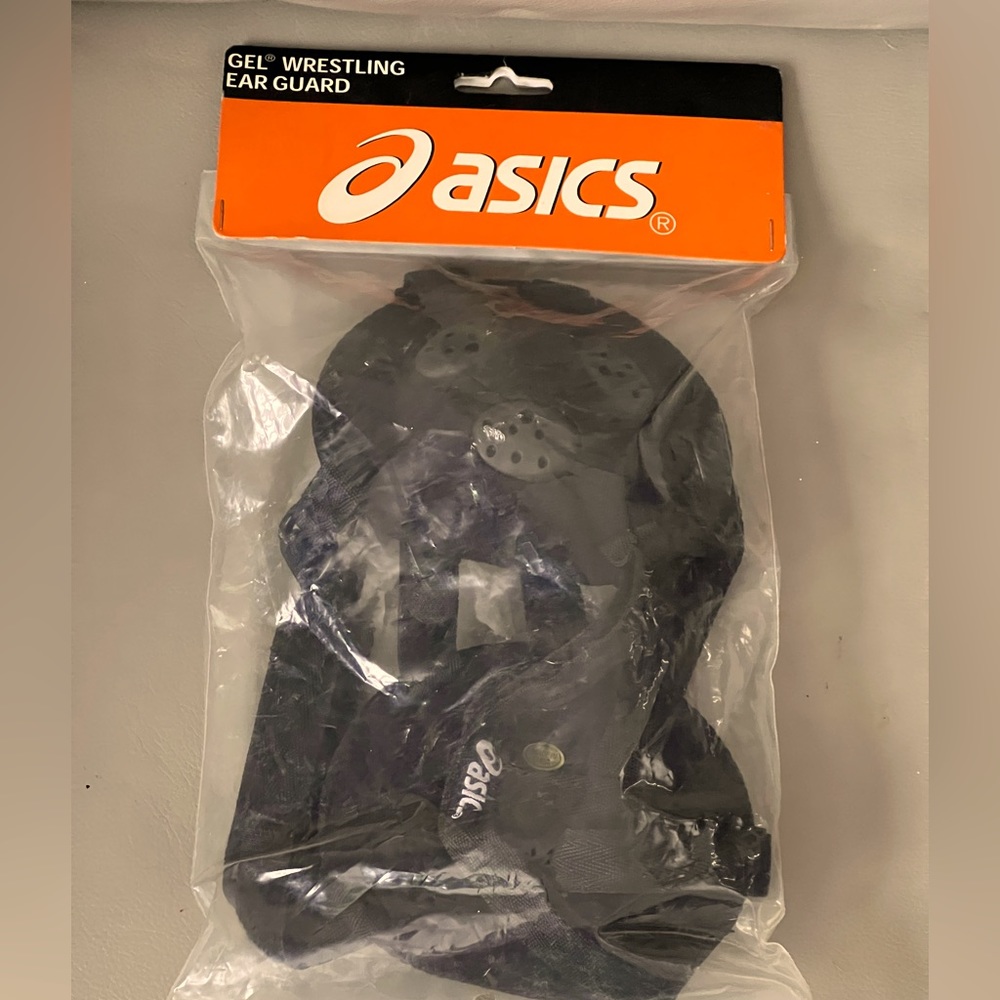 Asics Gel Wrestling headgear ear guards adult size